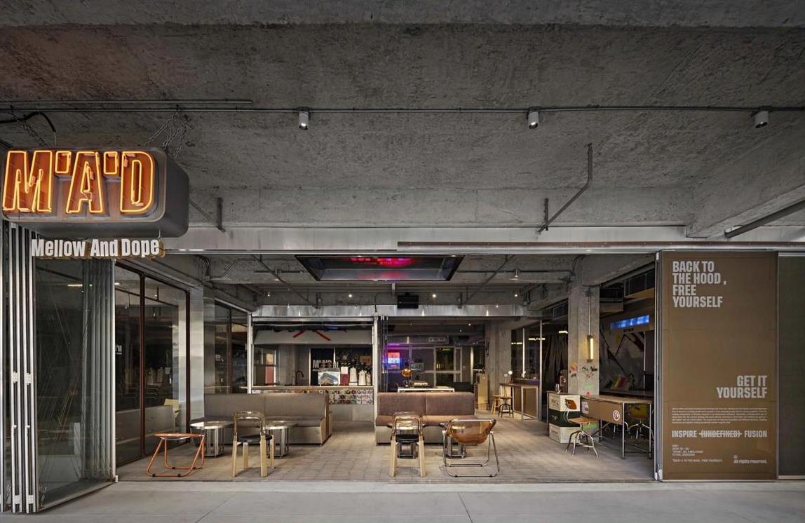 工業(yè)風(fēng)酒吧裝修效果圖，粗獷又精致！